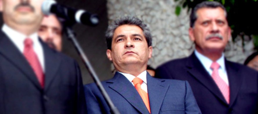 En esta foto de archivo del 8 de agosto de 2003 el exgobernador del estado de Tamaulipas,...