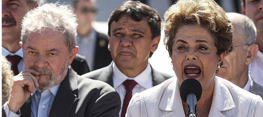 Dilma Rousseff (PT). Expresidenta de Brasil (2011-agosto de 2016). Destituida por el Congreso por...