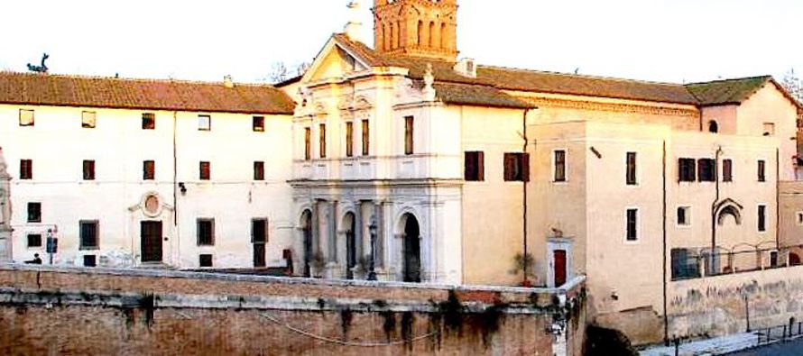 La basílica romana situada en medio del río Tíber, fue confiada en 1993 a la...