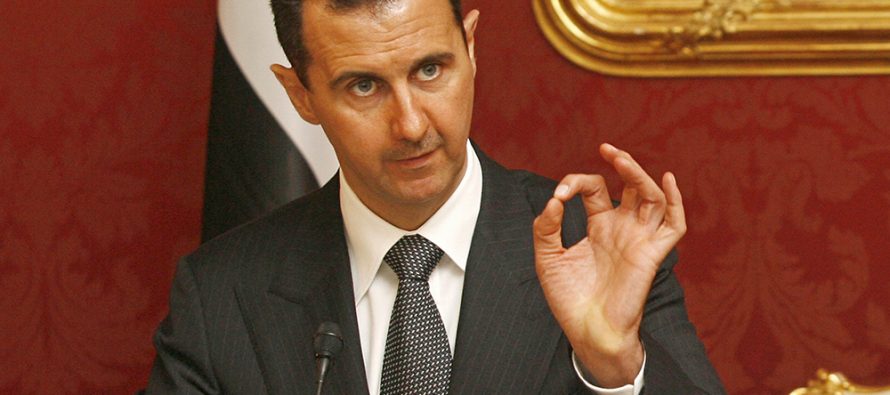 Asad, a cuyo régimen Occidente responsabiliza directamente del ataque, se mostró...