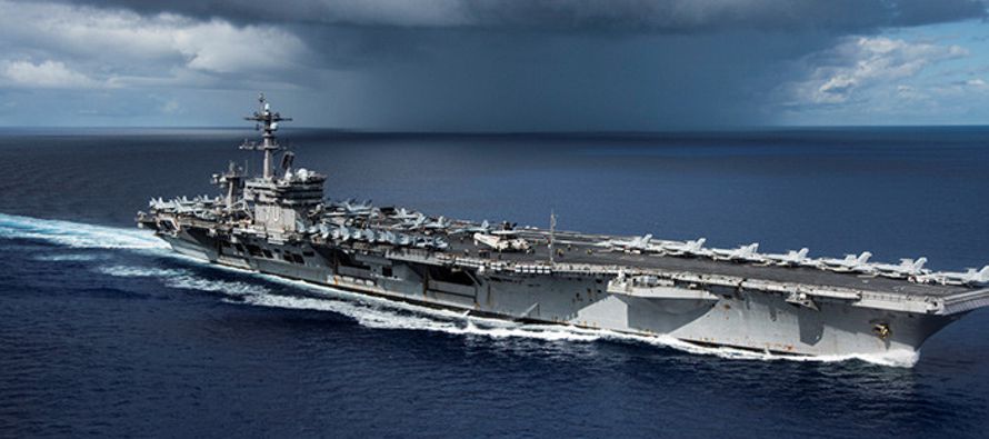 La flotilla de la Marina de Guerra de Estados Unidos que navega cada vez más cerca de la...