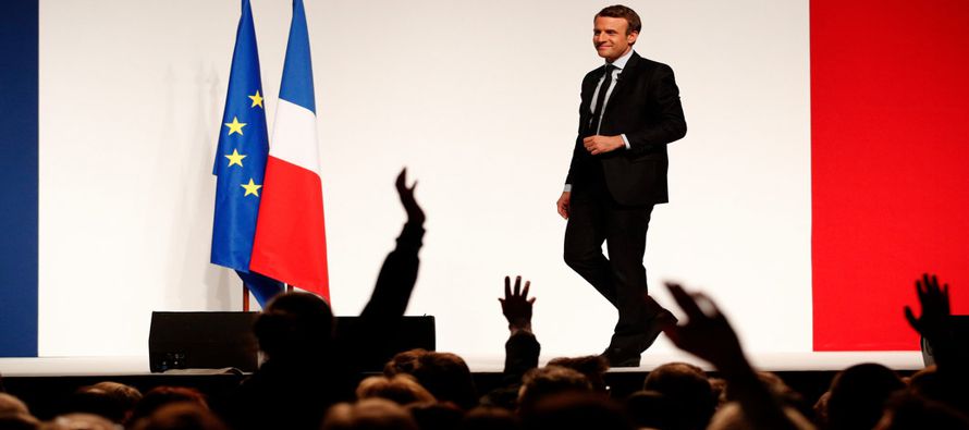 El centrista Macron, que a los 39 años es el presidente más joven de la V...