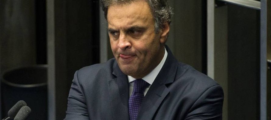 El máximo fiscal de Brasil determinó el jueves que Aécio Neves sea separado...