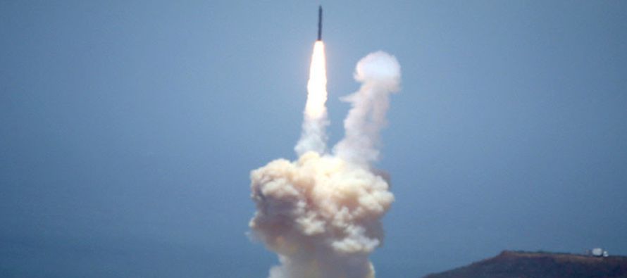 Se trata de la primera vez que el Pentágono prueba su capacidad para abatir un misil...