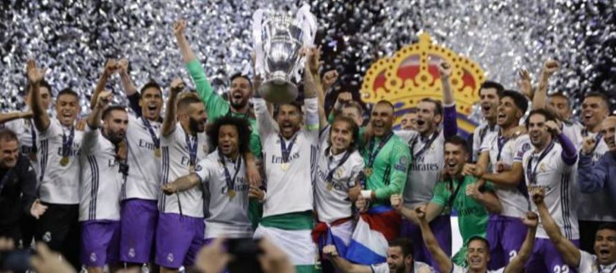 Este segundo título consecutivo del Madrid lo es también de su entrenador. Hay muchas...