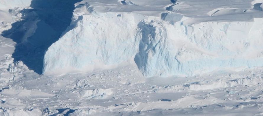 Una de las principales preocupaciones que pesa sobre el glaciar Thwaltes, de 182 mil metros...