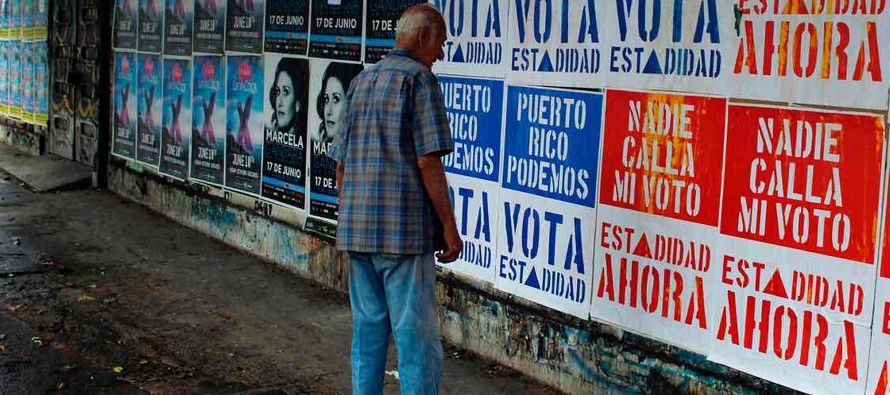 El gobernador de Puerto Rico, Ricardo Rossello, hizo campaña a favor de la posibilidad de...