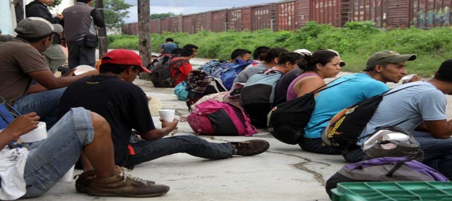 Funcionarios estadounidenses esperan que México aumente sus esfuerzos en...