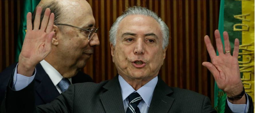 El presidente brasileño Michel Temer dirigió una trama de corrupción en la que...