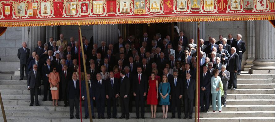 La resignación de Juan Carlos I explica que haya visto la ceremonia a medias por...