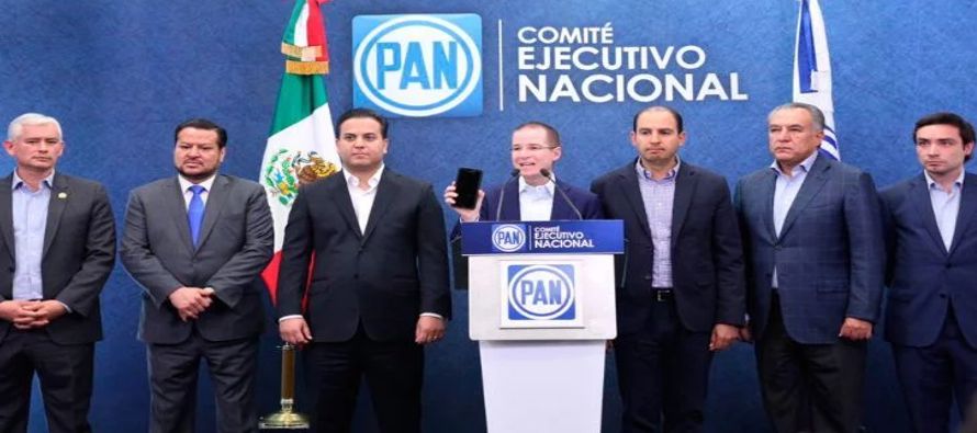 Se trata de Ricardo Anaya, el dirigente del PAN y posible candidato presidencial para las...