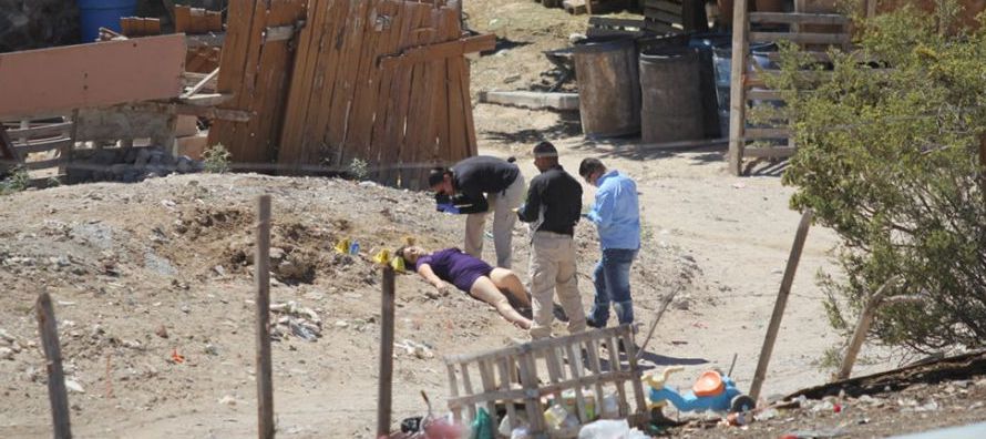 Un enfrentamiento entre dos supuestas bandas del crimen organizado ha dejado al menos 14 muertos en...