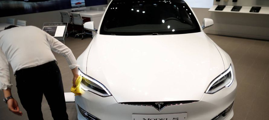 Elon Musk va a necesitar más que una serie de mensajes en Twitter para demostrar que Tesla...