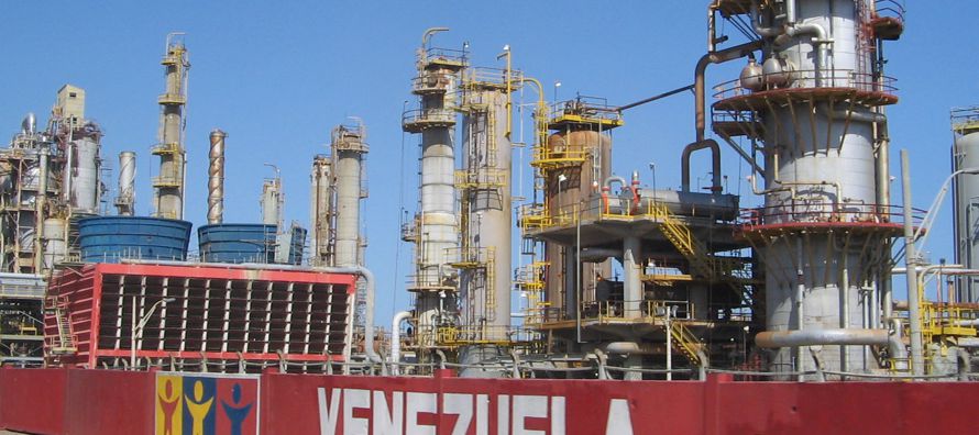 Las ventas de crudo venezolano a Estados Unidos se recuperaron temporalmente en abril a 741,000...
