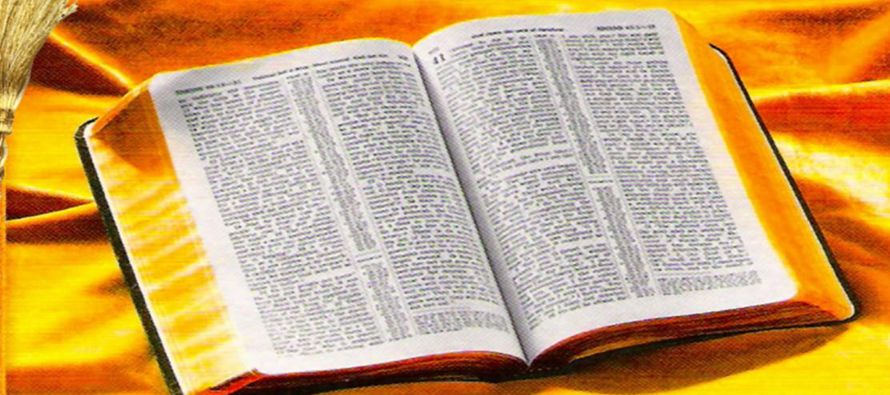 La Biblia es un libro divino-humano no sólo porque tiene por autores a Dios y al hombre,...