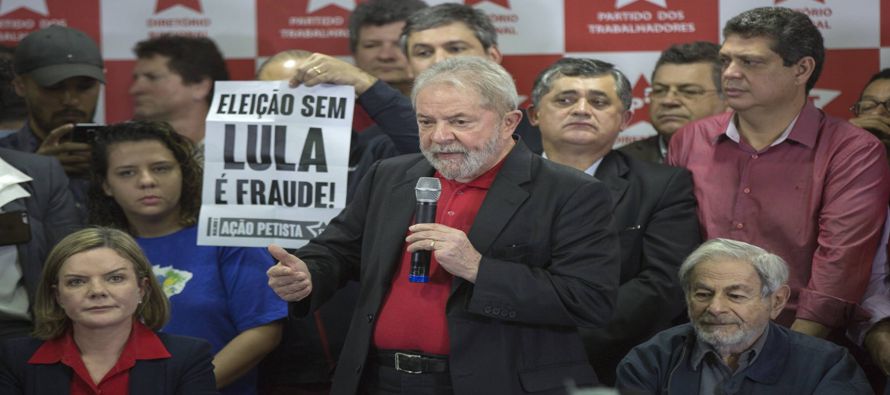 Lula ha intentado proyectar calma ante sus fieles, recordando que este contratiempo estaba dentro...