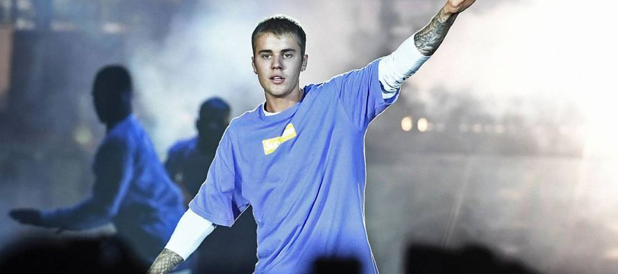 Bieber, de 23 años, ha estado de gira desde marzo del 2016, con más de 150 fechas en...