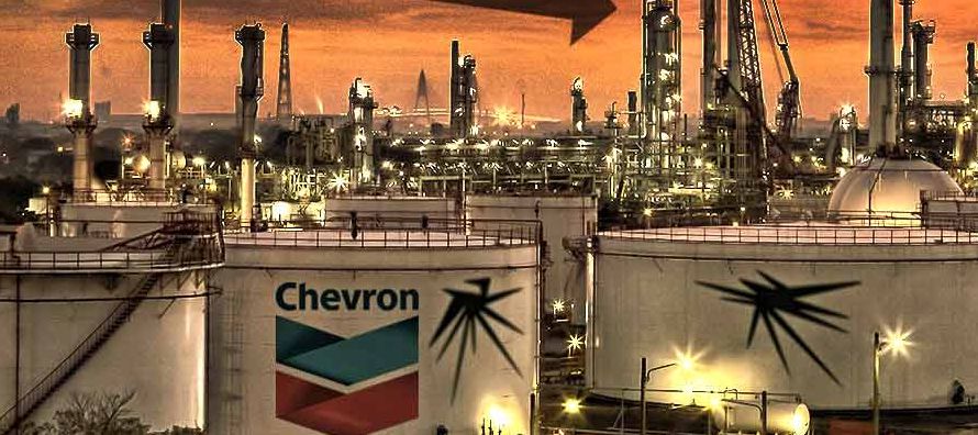 La petrolera estadounidense Chevron Corp volvió a reportar ganancias trimestrales el...