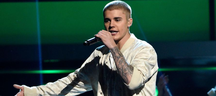 Tras realizar más de 150 conciertos, Bieber se retiró de esta gira, citando...