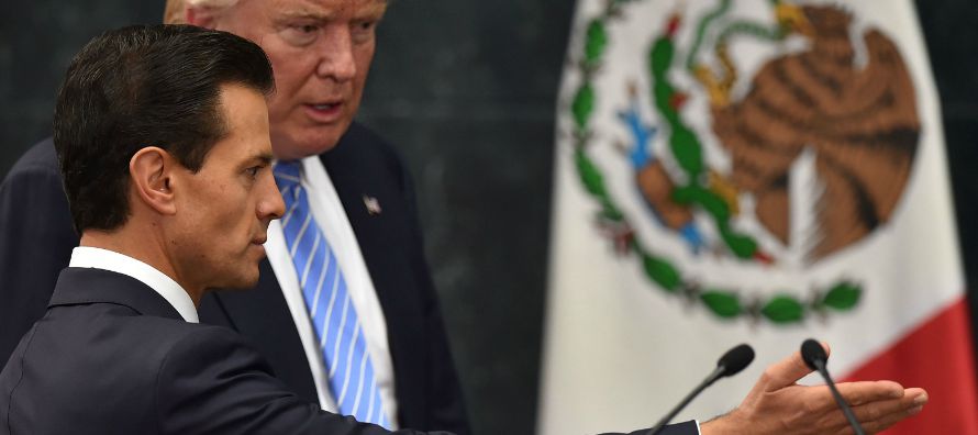 Trump dijo al líder mexicano que ambos estaban en una suerte de aprieto político por...