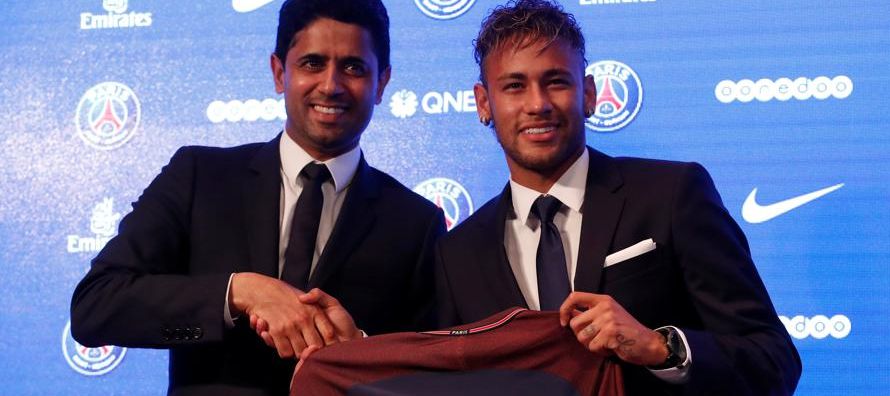 La especulación acerca del eventual traspaso de Neymar al PSG eclipsó la gira de...