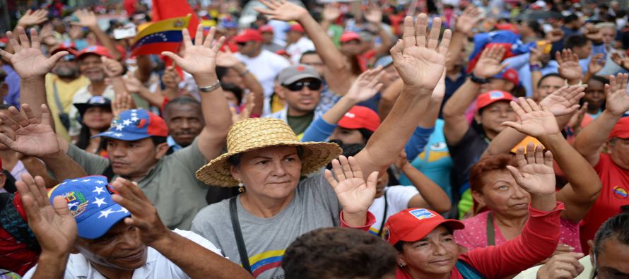 Venezuela tendrá de momento dos Parlamentos. Maduro indicó que la Asamblea Nacional...