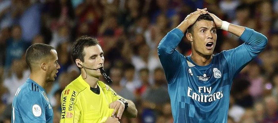 Ronaldo anotó tras salir desde el banco de suplentes en la victoria 3-1 del Madrid frente al...
