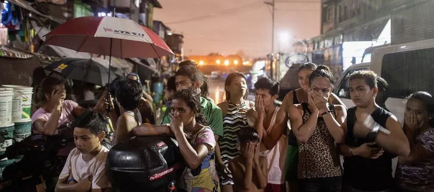Las muertes en Manila ocurrieron tras el fallecimiento de 32 personas en redadas policiales el...