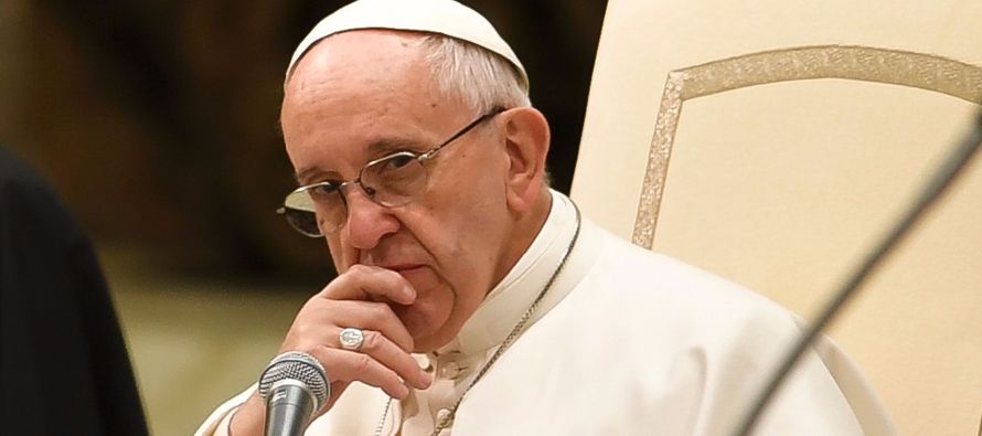 El papa Francisco condenó el atentado del jueves en Barcelona, al que calificó como...