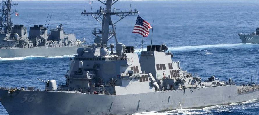 El destructor de misiles guiados USS John S. McCain colisionó con el buque mercante Alnic MC...