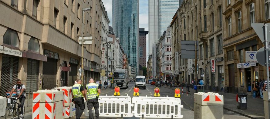 Aun antes los ataques de la semana pasada en España, las ciudades europeas ya instalaban...
