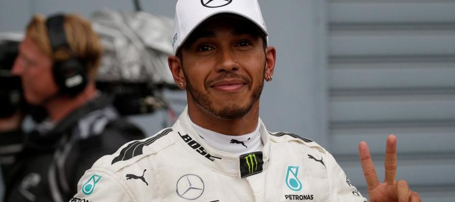 Lewis Hamilton ganó el Gran Premio de Italia el domingo, con una muestra de dominio de su...