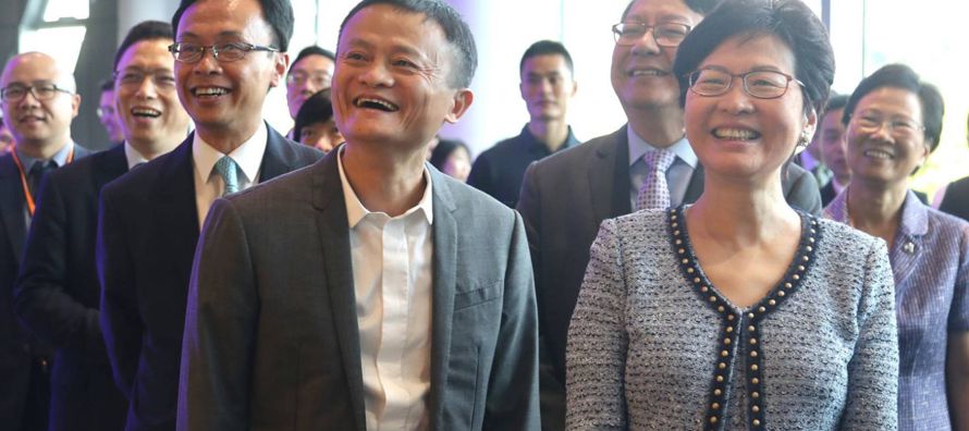 La valoración de Alibaba se apreció un 37% desde el pasado 8 de junio y este viernes...