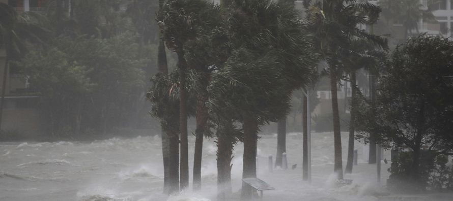 Harvey se convirtió en el primer huracán de estas dimensiones que azota EU desde...