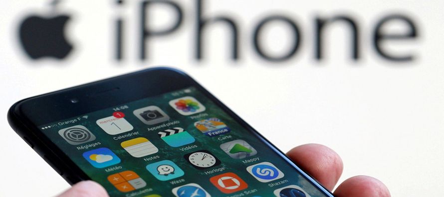 El esperado teléfono iPhone X de Apple tiene una serie de nuevas funciones e innovaciones,...