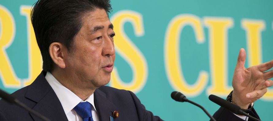 Abe está considerando disolver la Cámara baja del Parlamento para convocar elecciones...