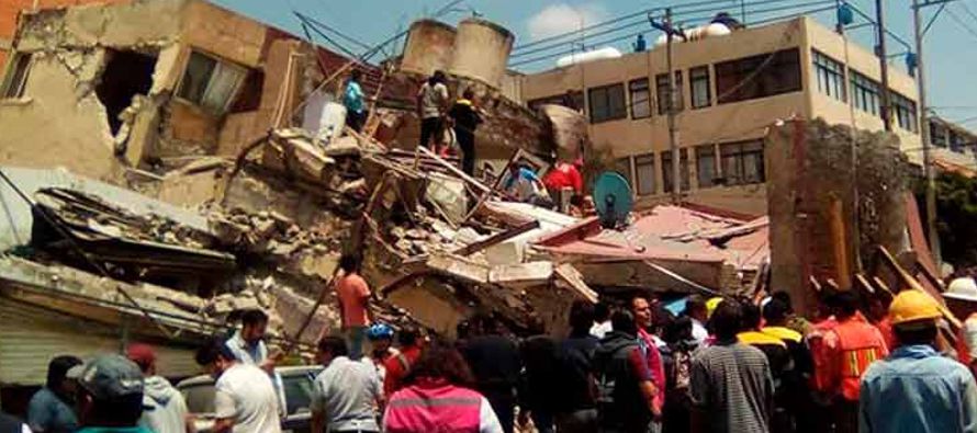 Cerca de cuatro mil inmuebles de la Ciudad de México fueron dañados por el sismo...