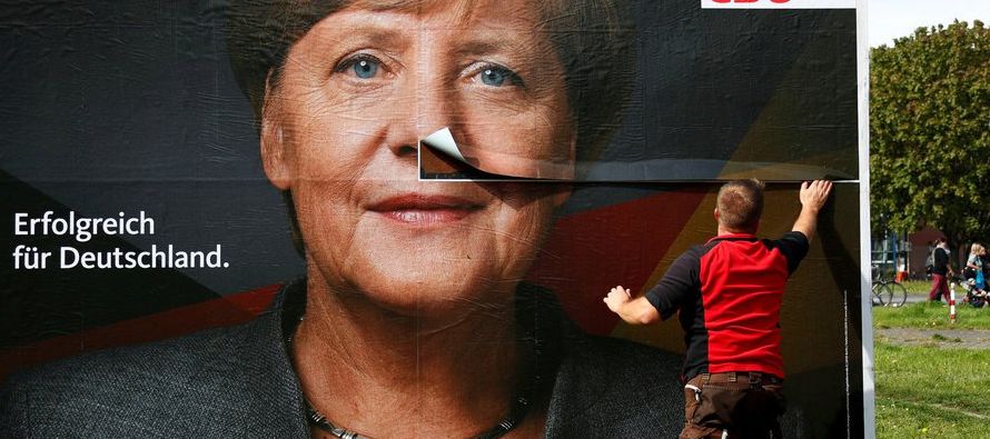 Stelzenmüller, quien creció en Alemania Occidental, afirma que la experiencia de Merkel...