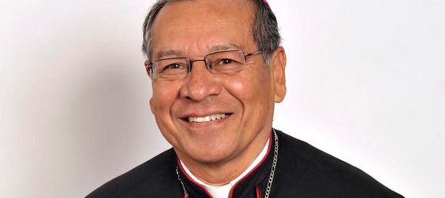 Él ocupó el cargo de Vicario de la Catedral de Tuxtla Gutiérrez (1978-1980) y...