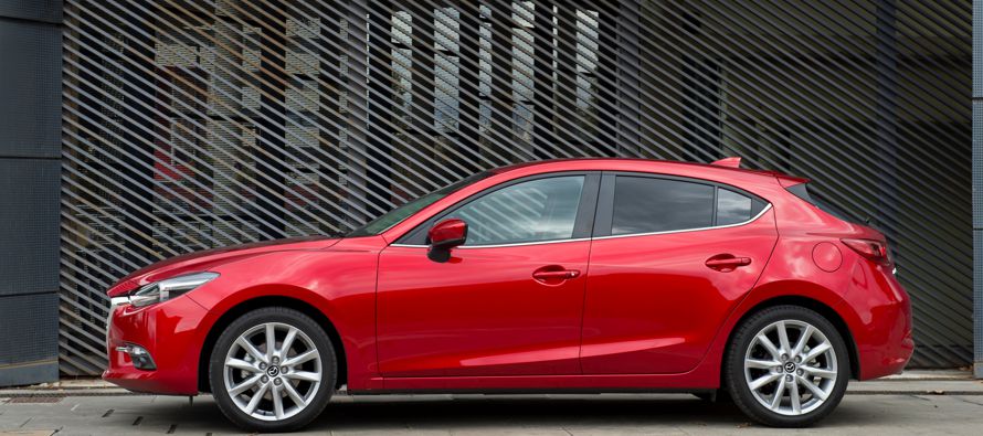 Esta actualización del Mazda3 también destaca por incorporar el G-Vectoring Control,...