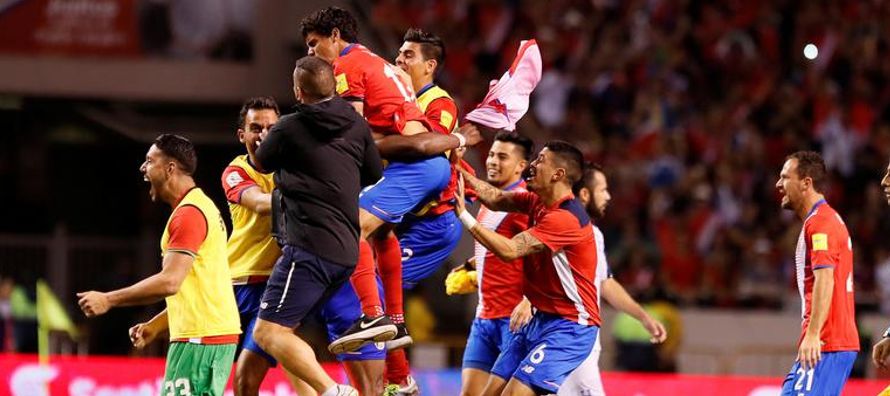 Costa Rica logró su pase al Mundial a los 95 minutos del partido disputado en el estadio...