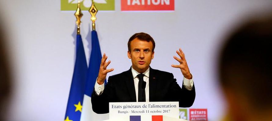 El presidente de Francia, Emmanuel Macron, en un encuentro de agricultores y productores de...
