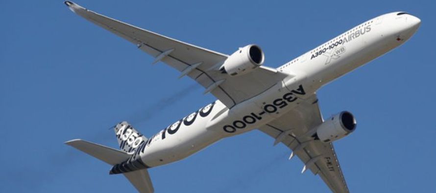 El constructor aeronáutico Airbus anunció este lunes que tomará una...