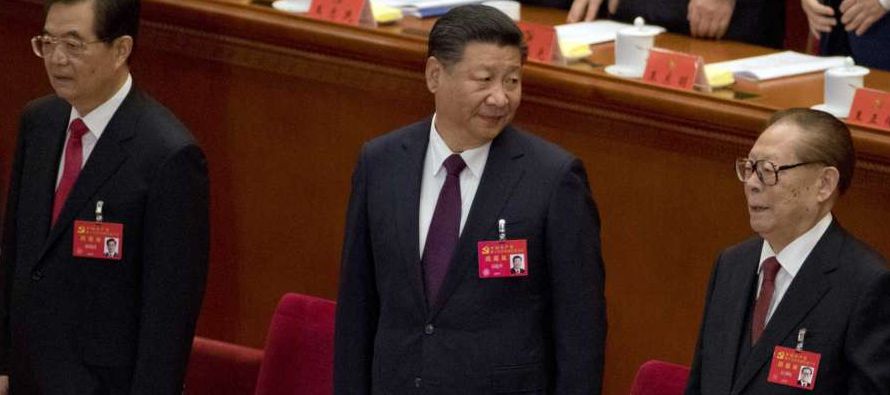 En su discurso de inauguración del XIX Congreso del Partido Comunista, Xi afirmó ante...