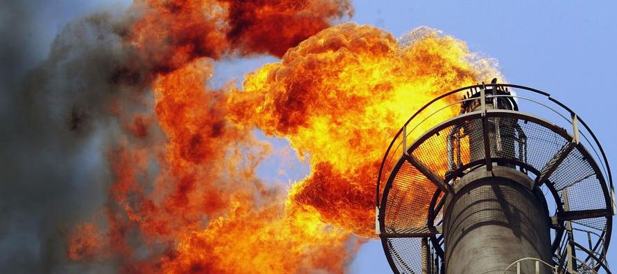 La OPEP se inclina hacia extender su acuerdo con Rusia y otros productores petroleros para reducir...