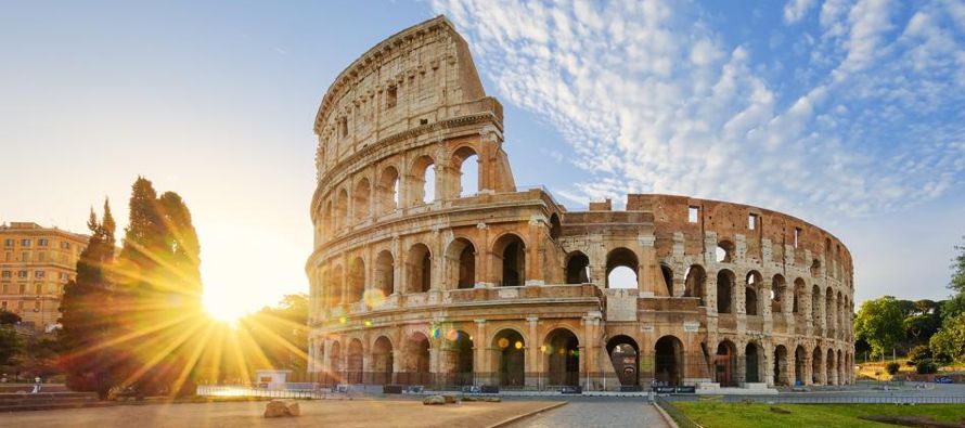 Los visitantes al Coliseo ahora pueden ver la estructura como lo hacían los romanos pobres,...