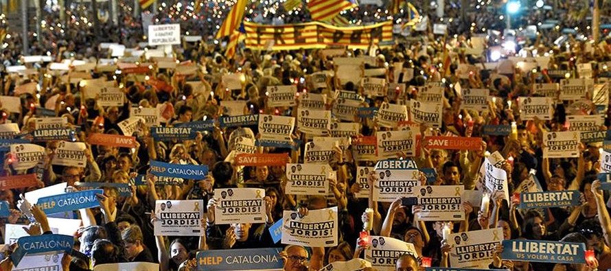 El ejecutivo de Mariano Rajoy anunció este jueves que seguirá avanzando en el proceso...