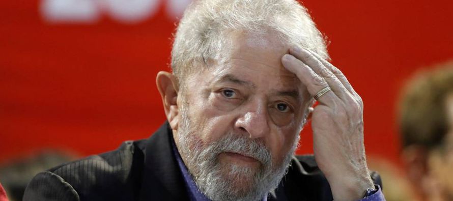 El ex presidente Luiz Inácio Lula da Silva ratificó hoy que su pacto es con el pueblo...