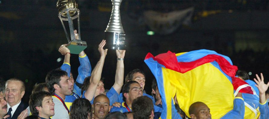Los equipos vencedores de la Copa Intercontinental, que se disputó entre 1960 y 2004,...
