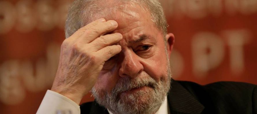 "La élite brasileña nunca se preocupó en educar al pueblo porque sus...